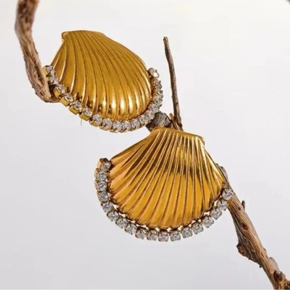 Anthropologie Seashell 18K Gold Stainless Steel Waterproof Crystal Earrings - Picture 3 of 10